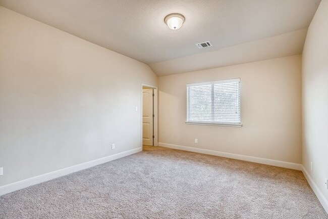 Building Photo - 12619 Quarter J