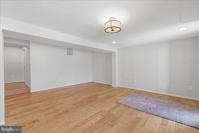 Building Photo - 1490 Autumn Ridge Cir