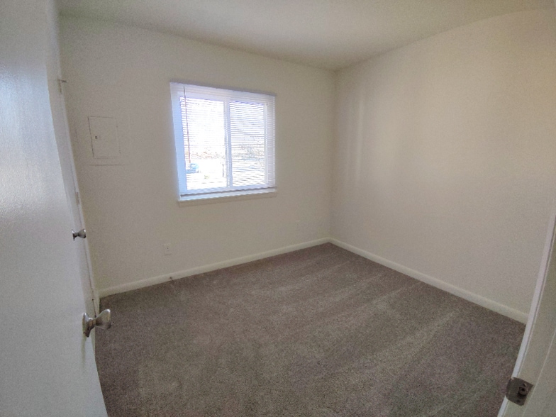 Building Photo - 600 Reusens Rd