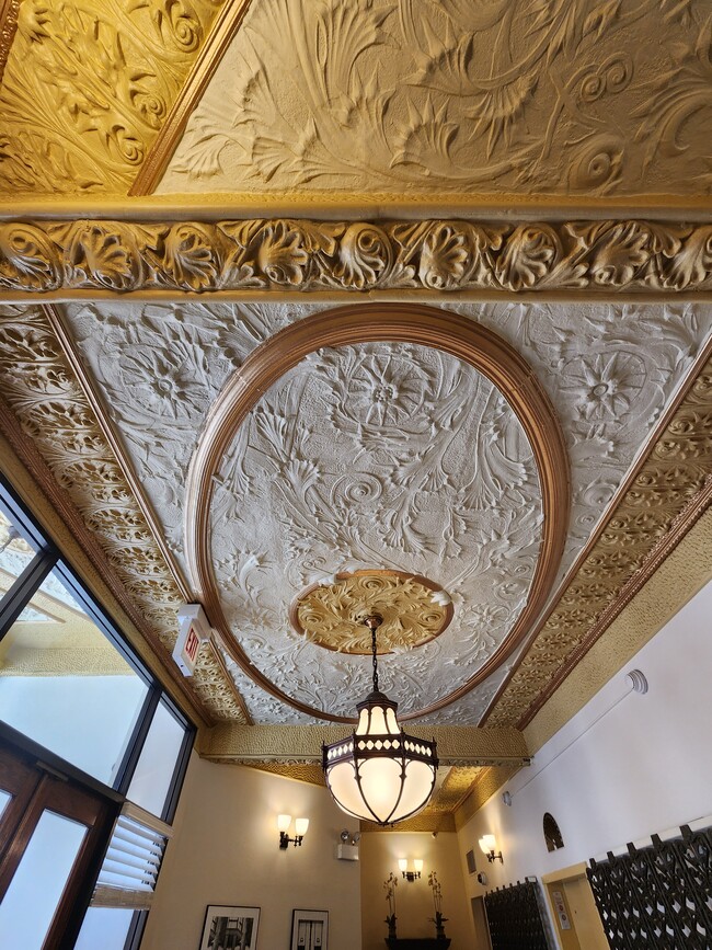 Building Photo - 431 S Dearborn St