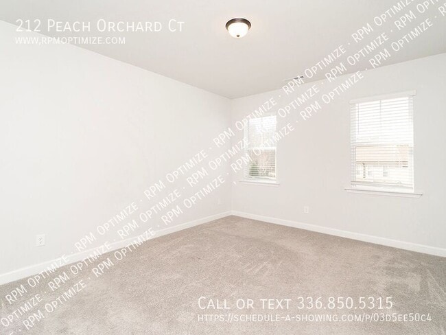 Building Photo - 212 Peach Orch Ct