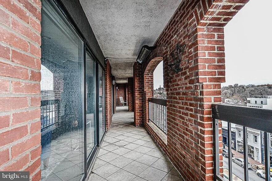 Building Photo - 1080 Wisconsin Ave NW