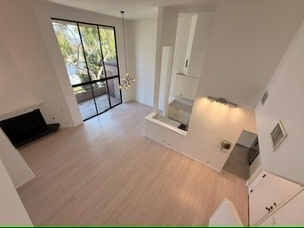 Building Photo - 11077 Palms Blvd