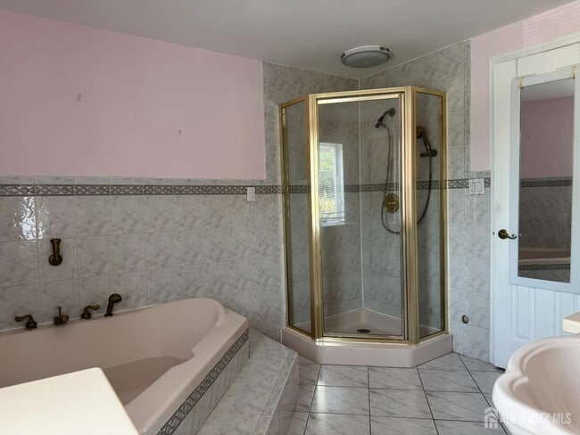 Building Photo - 295 Water St