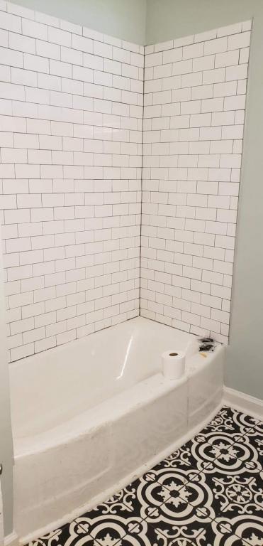 Building Photo - 50 Bishop Ln N