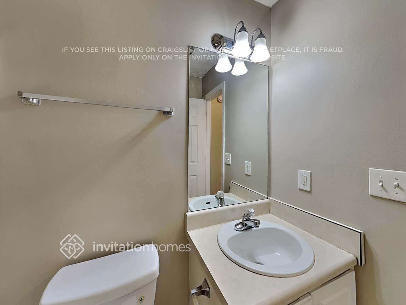 Building Photo - 125 S Greenfield Cir