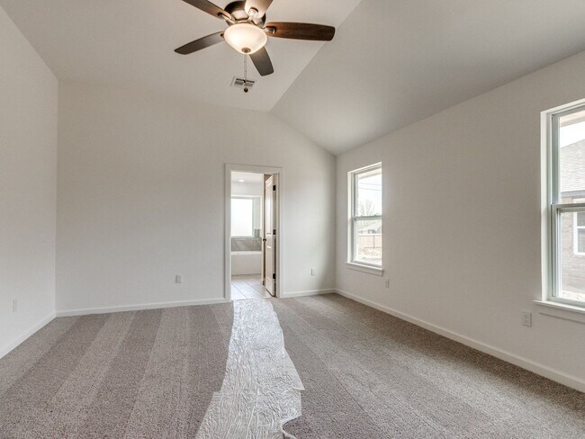 Building Photo - Beautiful New Home!