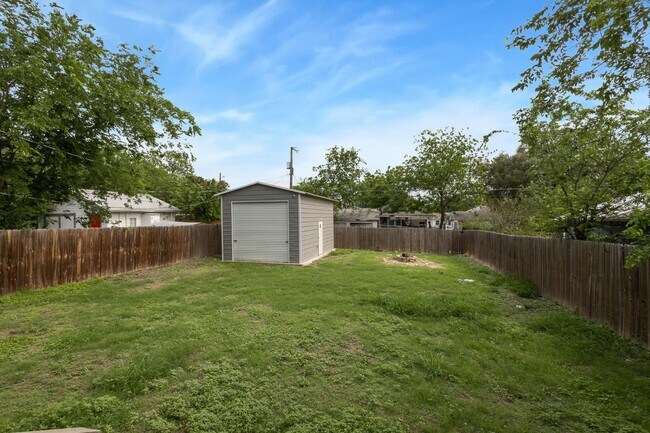 Building Photo - 534 Rigsby Ave