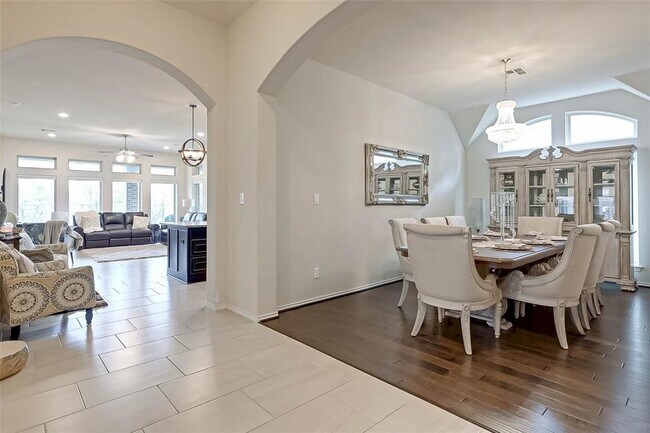 Building Photo - 29026 Crystal Rose Ln
