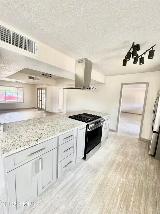 Building Photo - 508 Trails End Ct
