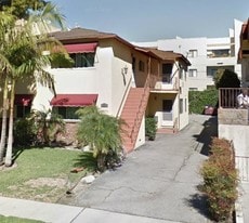 Building Photo - 457 Oak St