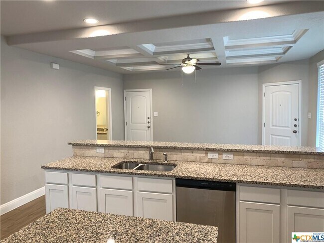 Building Photo - 2024 Rueben Rd