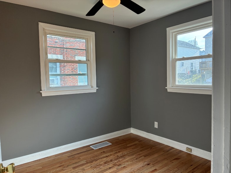 Building Photo - 5105 Ayers Pl SE