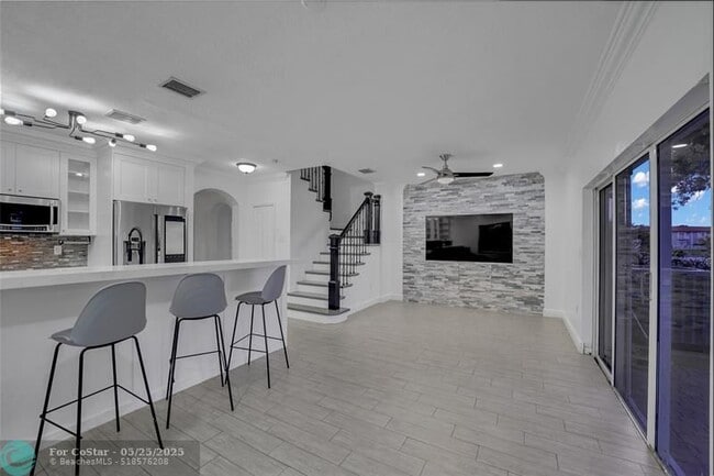 Building Photo - 12925 SW 28th Ct