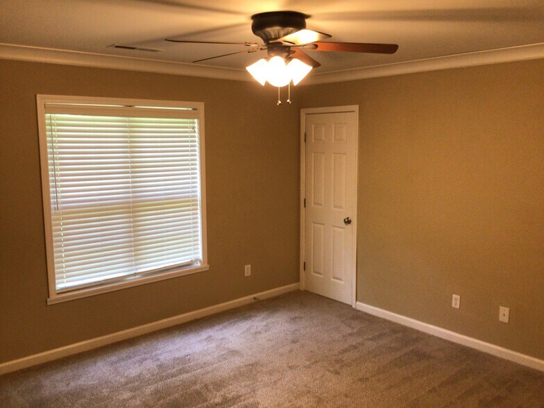 Building Photo - 5117 Oakhurst Park Ct
