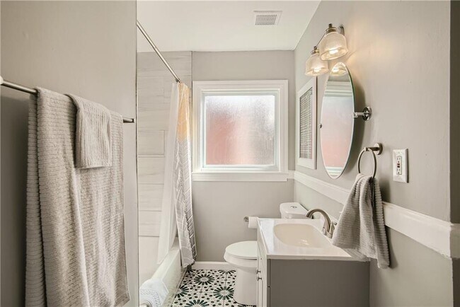 Building Photo - 2339 Ben Hill Rd