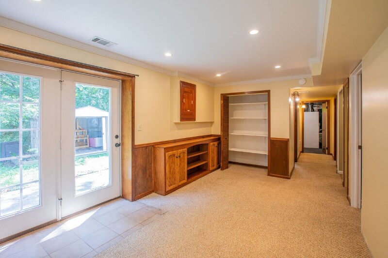 Building Photo - 5518 Old Crain Hwy