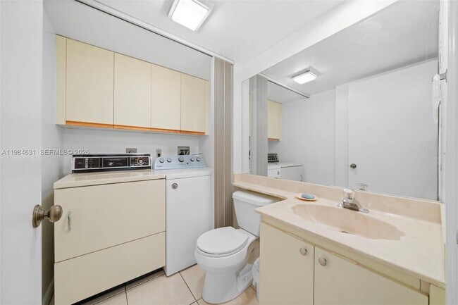 Building Photo - 713 NW 99th Cir