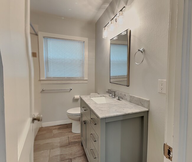 Building Photo - Designer Updates, Timeless Charm & an Unbeatable Fort Worth Location!