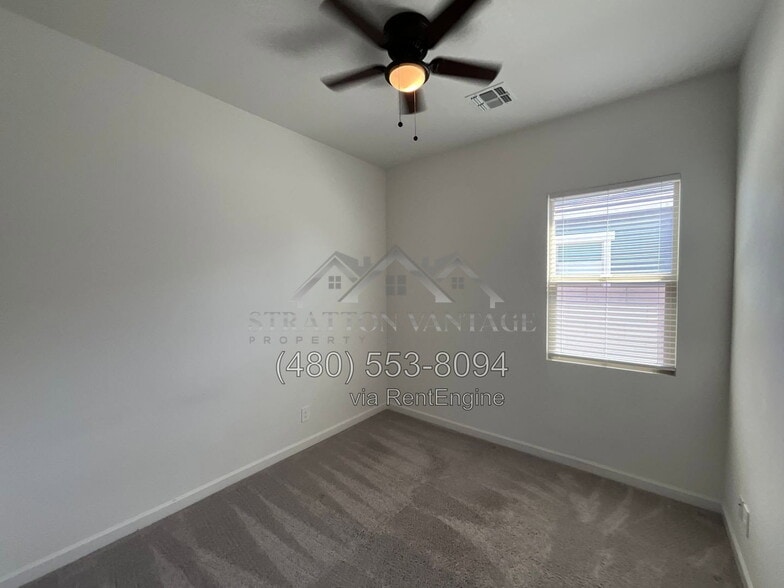 Building Photo - 11254 E Utah Ave