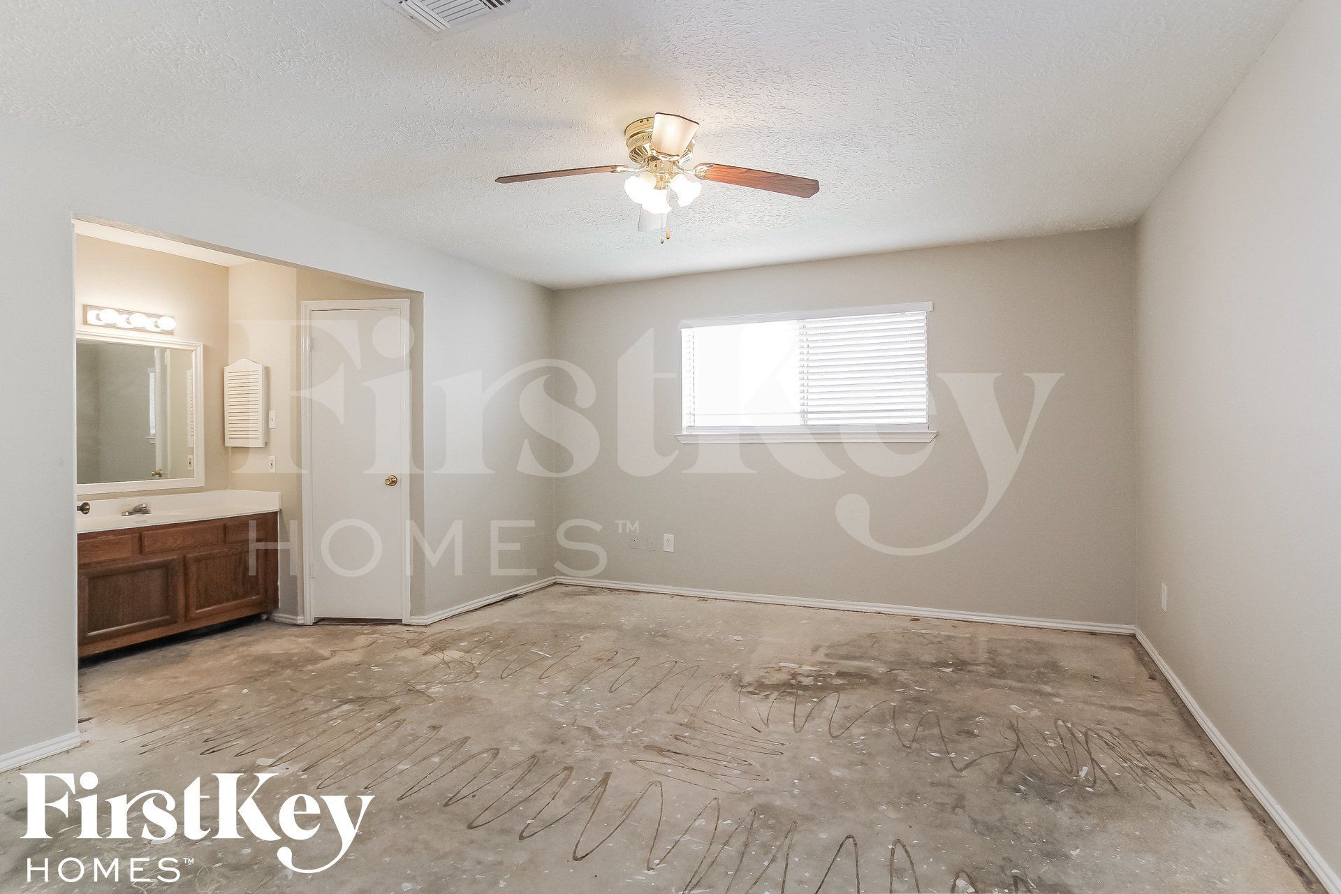 Building Photo - 24119 Lone Elm Dr