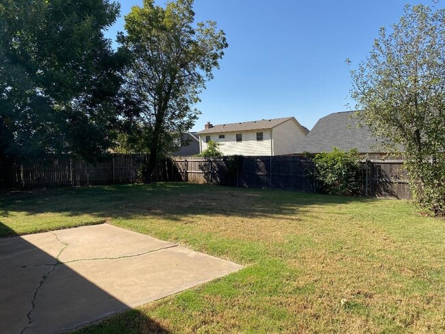 Building Photo - 3 Bedroom Home for Lease in Moore