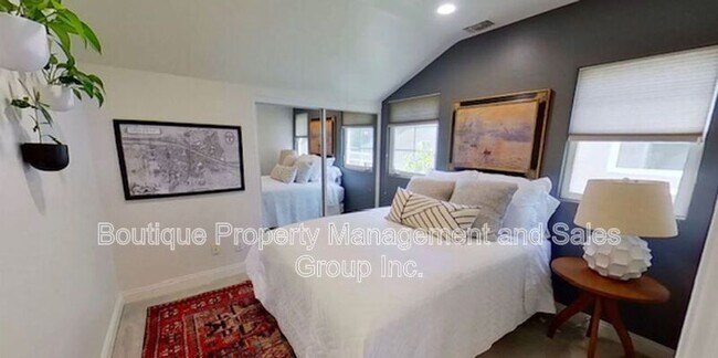 Building Photo - 445 1/2 Begonia Avenue