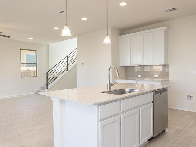 Building Photo - 13509 Feldspar Dr