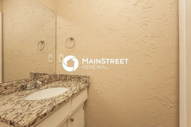 Building Photo - 3 Bedroom Pet-Friendly Home in Antioch, TN with Main Street Renewal