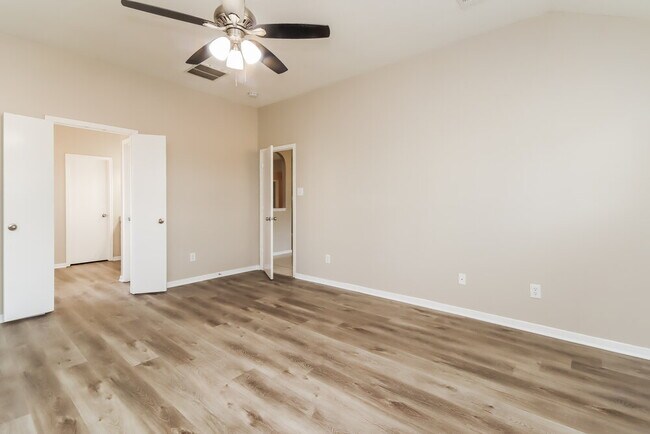 Building Photo - 6607 Mistflower Ln
