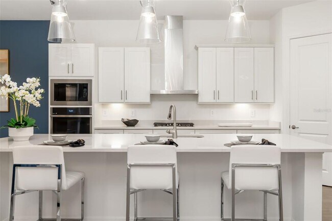 Building Photo - 5617 Lightning Whelk Ln