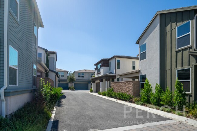 Building Photo - 24473 Sonieta Ct