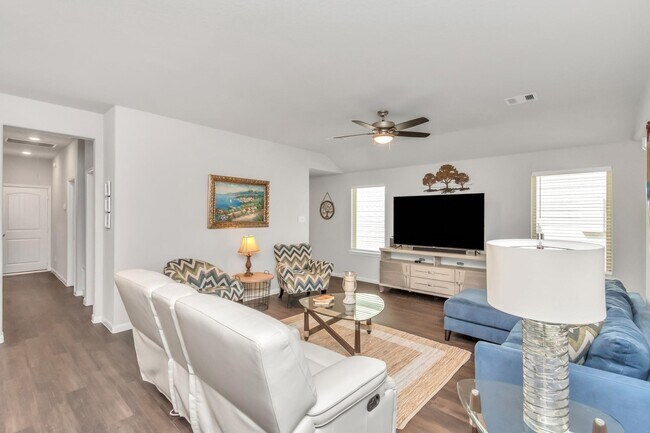 Building Photo - 6842 Scarlet Sagebrush St