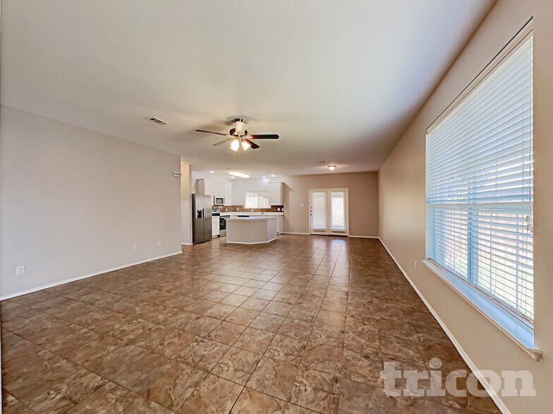 Building Photo - 209 Stable Dr