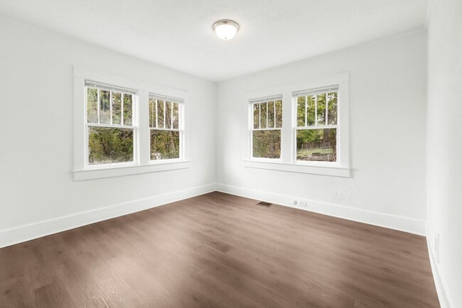 Building Photo - 1635 43rd Street Ensley