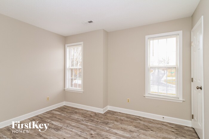 Building Photo - 365 Craver Pointe Dr