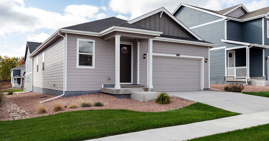 Primary Photo - Pikes Peak Heights