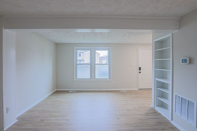 Building Photo - 426 Mystic View Turn
