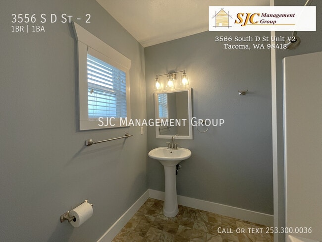 Building Photo - 3556 S D St