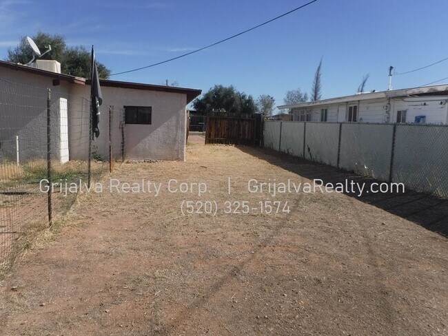 Building Photo - 2442 S Edmondson Ave