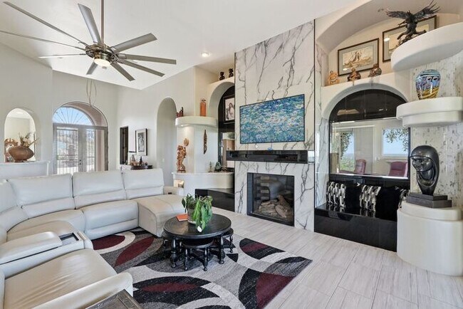 Building Photo - 5405 N Houghton Rd