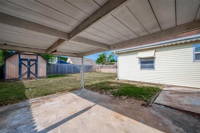 Building Photo - 2703 Cypress St