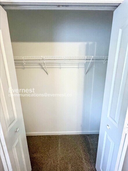 Building Photo - 3740 N Jot Dr