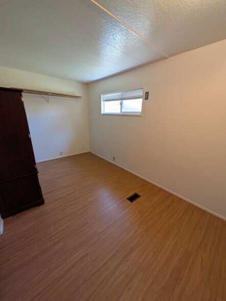 Building Photo - 4016 Mack Ave