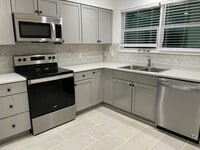 Building Photo - 507 E 24th St