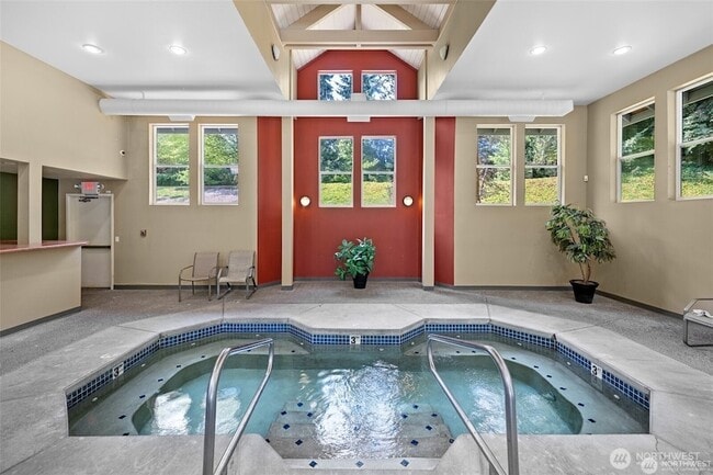 Building Photo - 33020 10th Ave SW