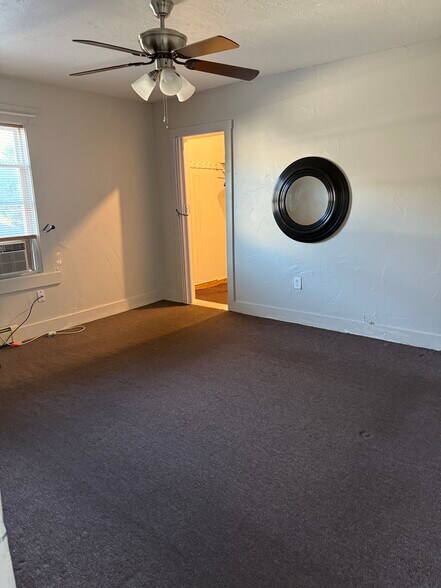 Building Photo - 255 Millbury St