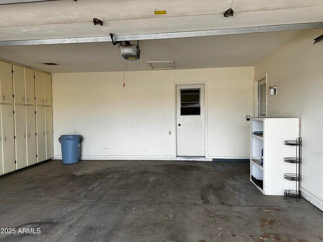 Building Photo - 9814 W Azalea Ct