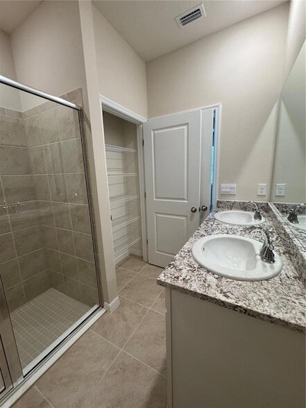 Building Photo - 5225 NW 43rd Ln Rd