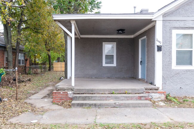 Building Photo - 2440 NW 16th St Duplex